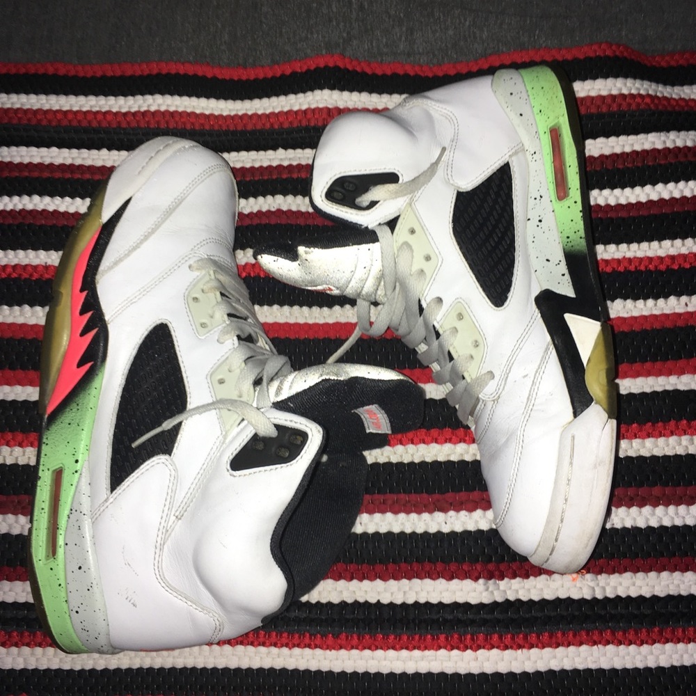 Retro Jordan 5 poison green